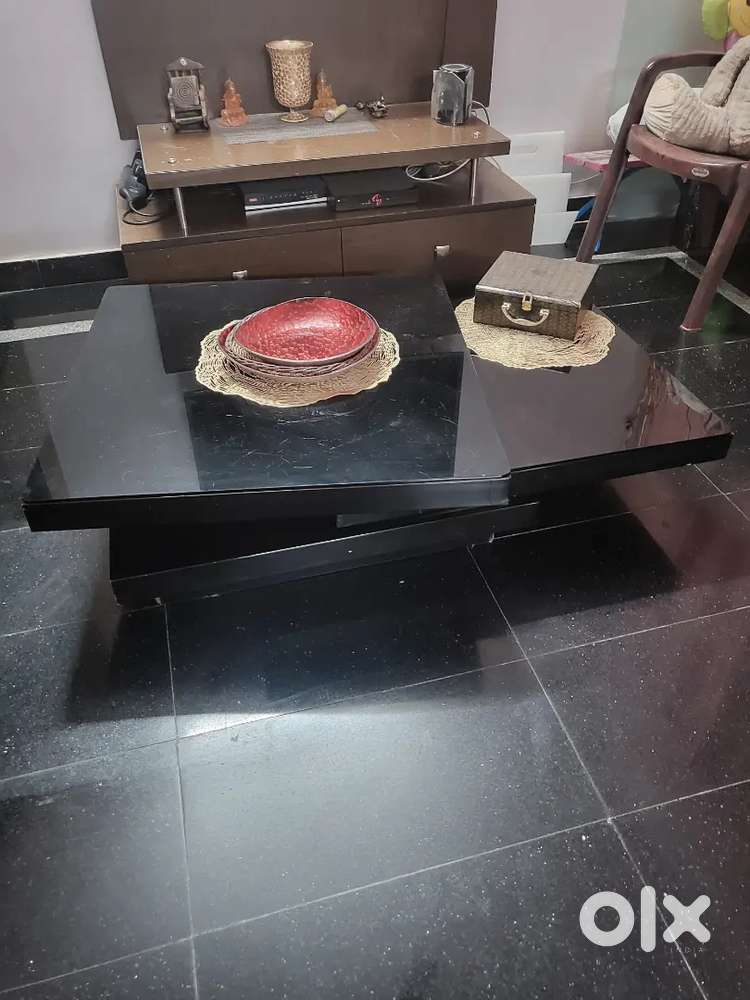 Black 120 digree rotating Tea table