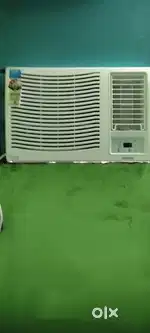 1 month old Voltas window 3 star AC to sell
