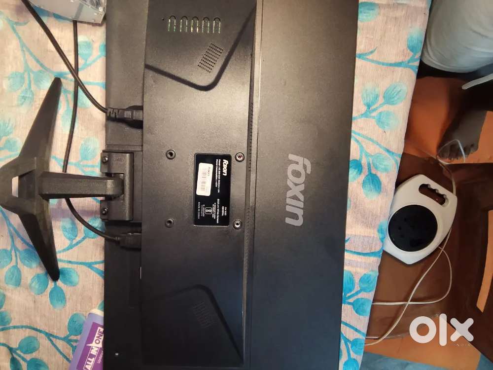 Monitor foxin 20 inch new used only 2 weaks