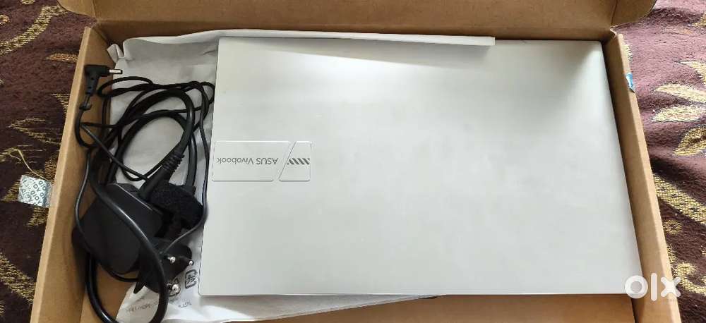 Asus vivobook 15 laptop