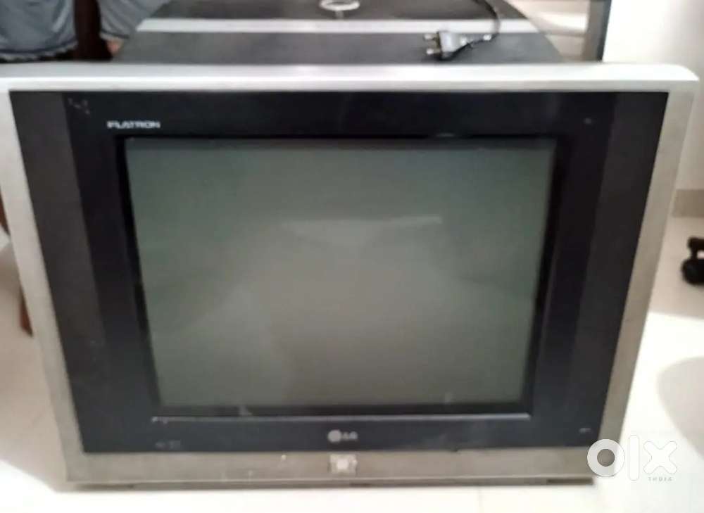 22 LG TV with Dynamic Super Woofer