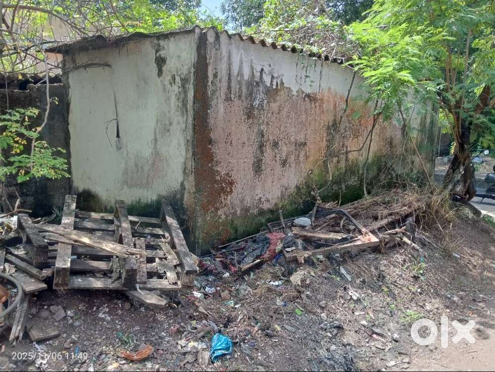 1.5cent land for sale in Kochi Thammanam AKG colony