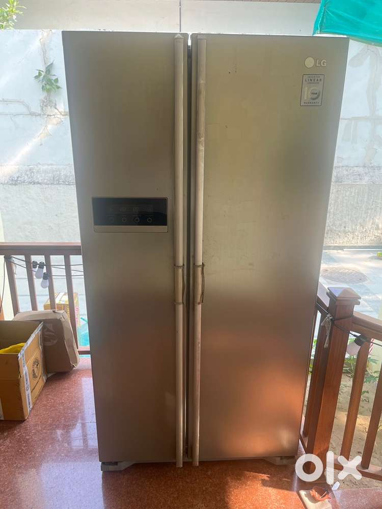 Double door fridge