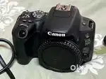 Canon 200d DSLR camera
