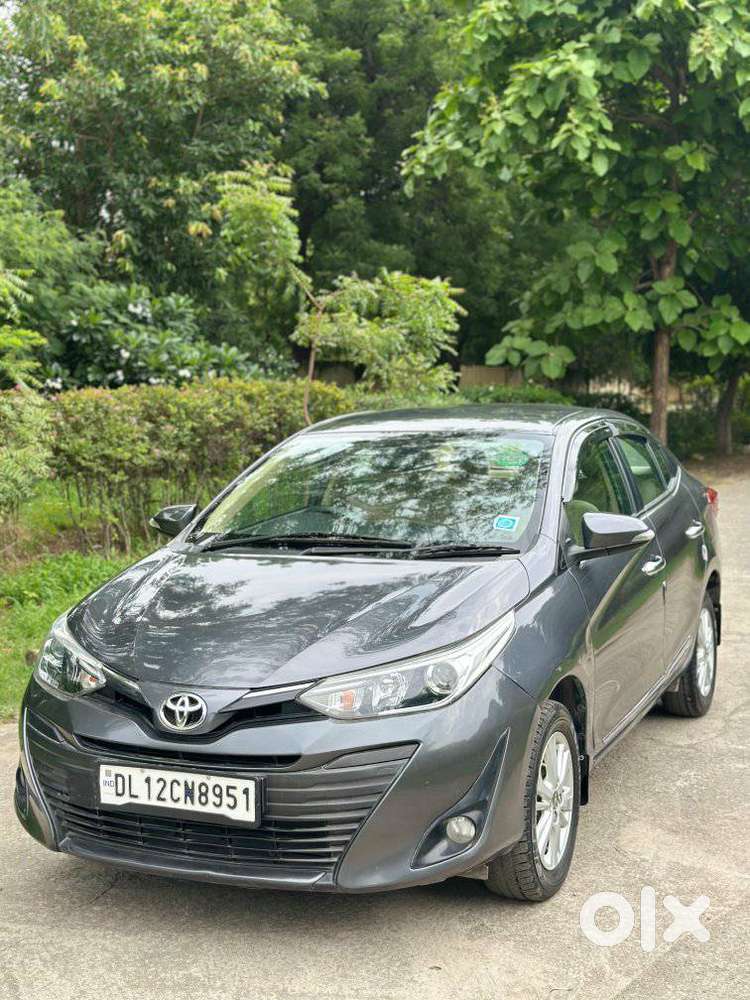 Toyota Yaris V CVT, 2018, Petrol