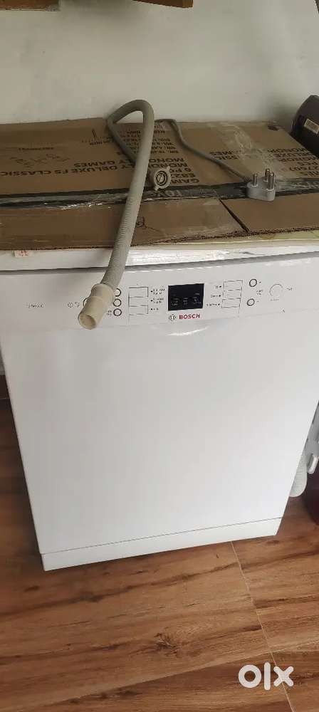 Brand new dishwasher (bosch) brand