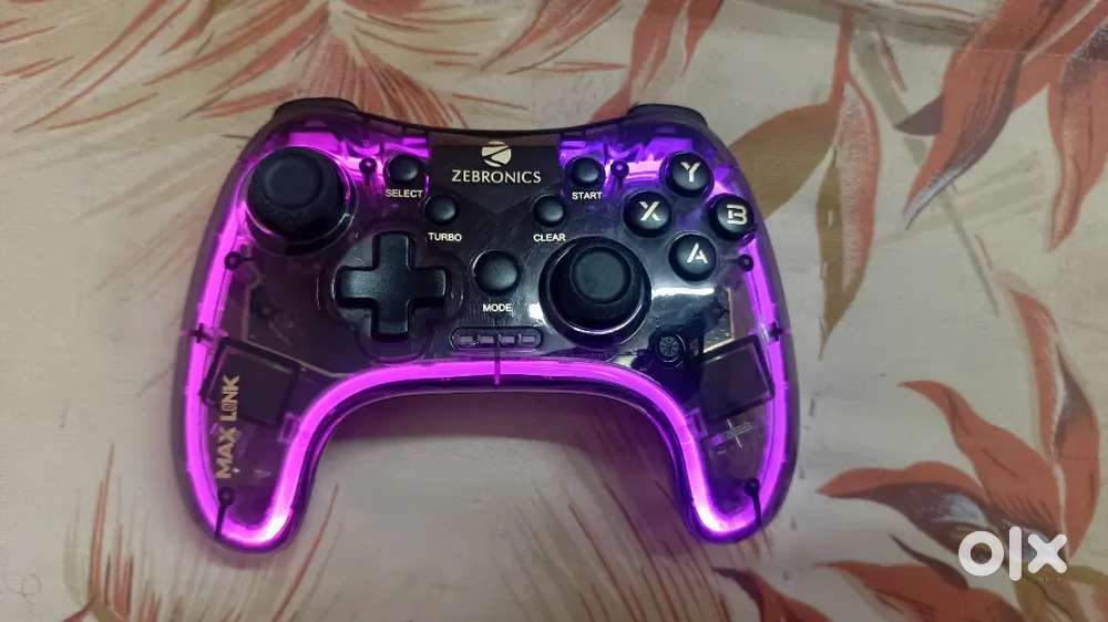 Good condition console Ps5 and ps4 console ZEBRONICS MAX LINK