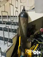 Jumbo oxygen cylinder