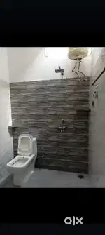 MIG ground 3bhk 2bath big berm parking excellent location 38west chd
