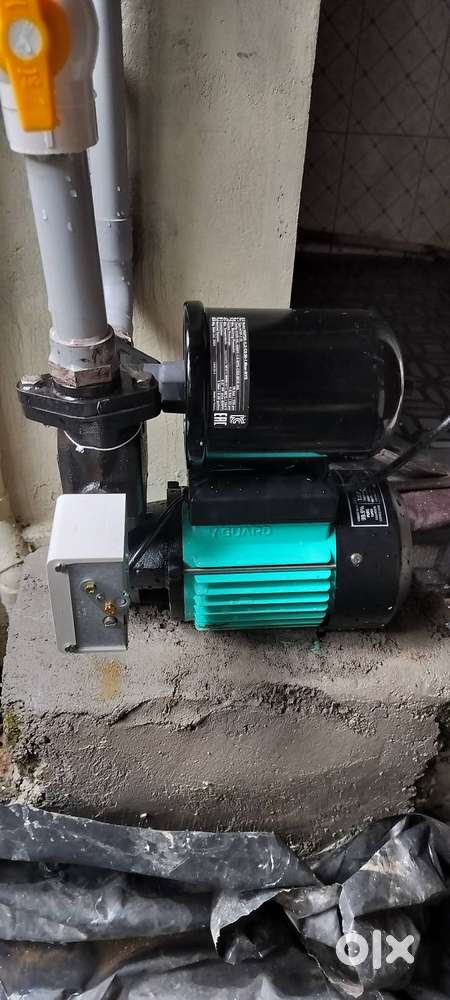 Bajaj 0.5 hp pressure booster pump