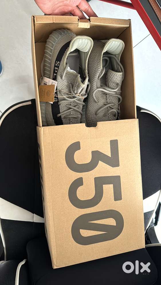 Yeezy 350V2 Granite