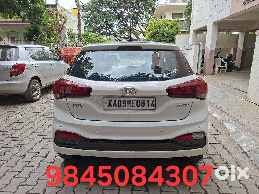 Hyundai i20 Asta 1.4 AT VTVT, 2018, Petrol