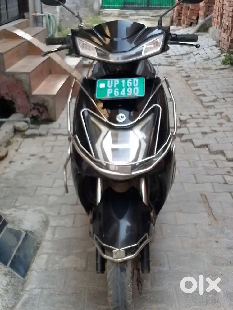 “Okaya Faast F4 Electric Scooty – 2023 Model – Excellent Condition”