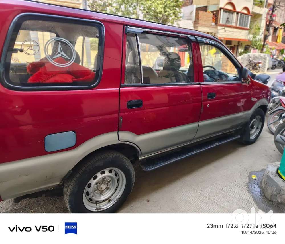 Chevrolet Tavera 2015 Diesel 240000 Km Driven