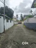 Plot for sale. 9.50cent.old house. Mannamoola jn