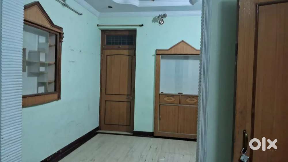 Single, double rooms available in dababari, kota