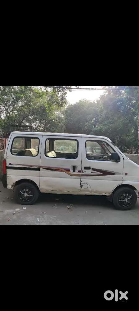 I want sell my car 2011 modal, good condition, CNF fitted 4 tyre new