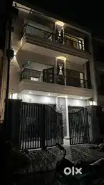 Brand new house in primeLoction sector 44 c 1st floor for rent