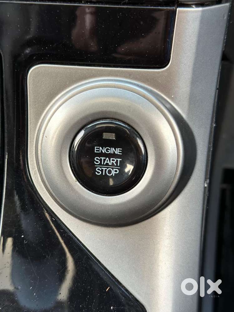 Mahindra XUV500 W9 AT, 2019, Diesel