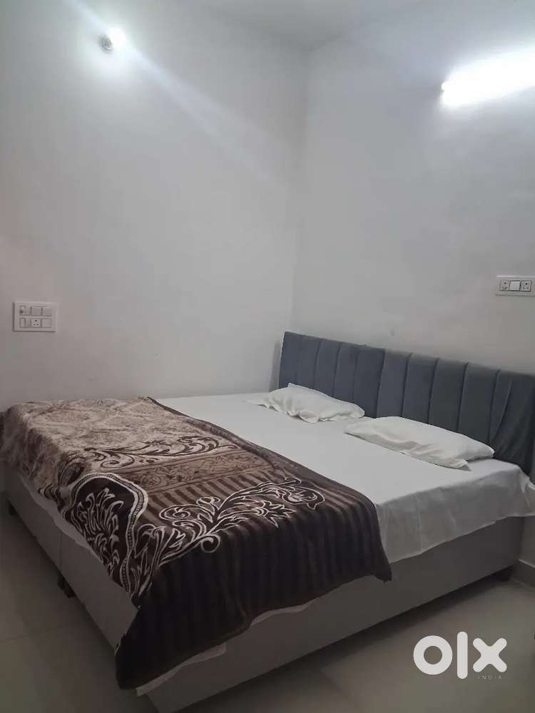 One Bhk/Two Bhk Flat with Amities Fully Funished Near UPSE Collage