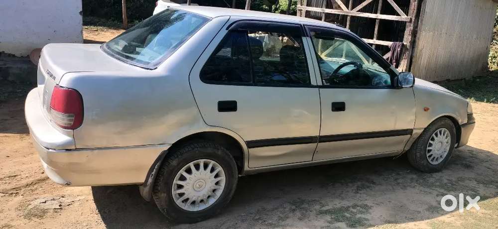Maruti Suzuki Esteem 2004 Petrol 43437 Km Driven