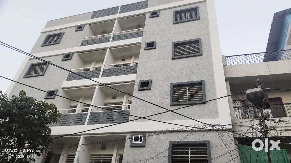 2 BHK flat sel karna hai Ashoka Garden me