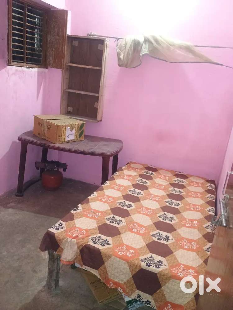 1 Seprate Room for Rent Maulaganj Professor Colony