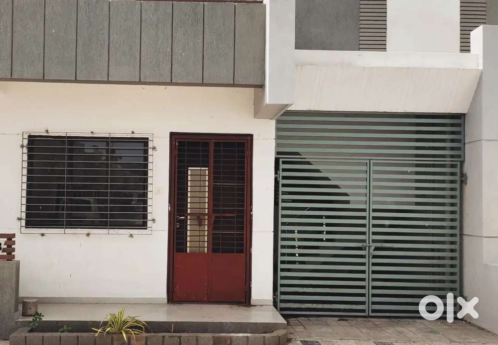 Row house in olpad sayan