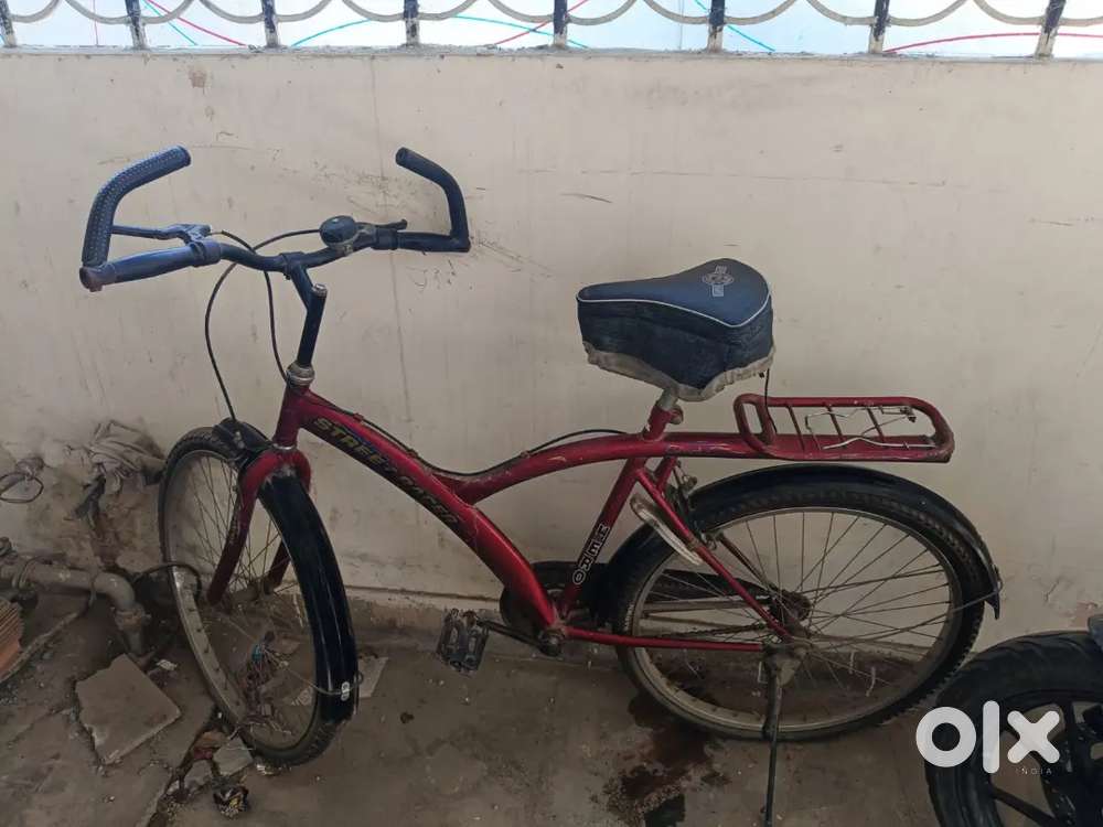Red Black Cycle