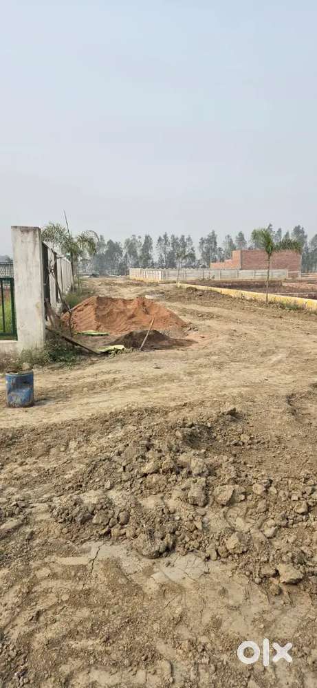 घर बनाने वाले एरिया में प्लॉट सुल्तानपुर रोड पर रजिस्ट्री फ्री के साथ