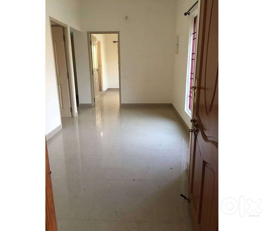 Well maintained 2 bed 2 bath house in a quiet area