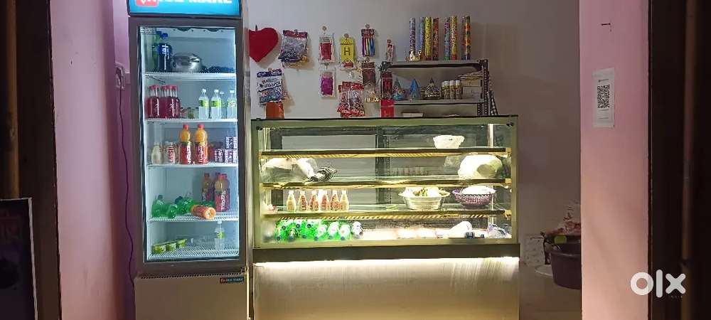 Fridge display 2 bhi fridge 1 months old hai only