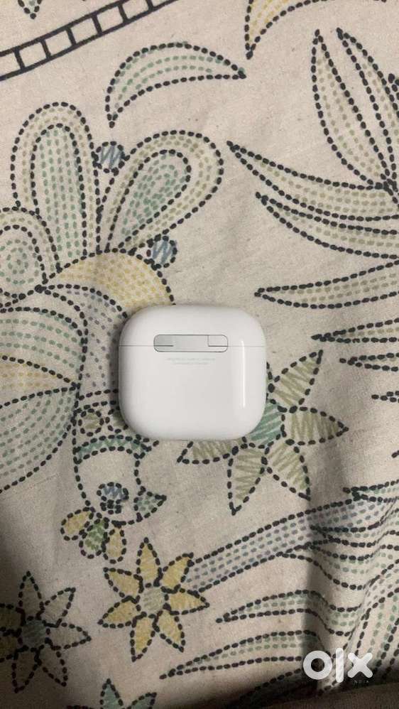 Apple airpods 4 Brand new