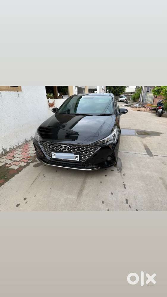 Hyundai Verna 2023 Diesel Well Maintained