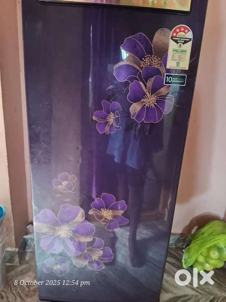 Whirlpool fridge 215 litres