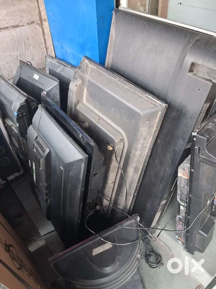 Old scrap Led Tv sale 158 pc Available all types