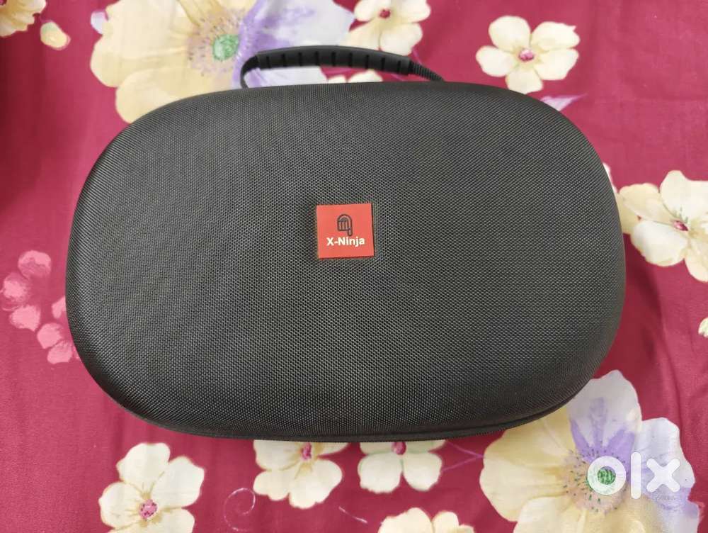 Meta Quest 2 128GB VR headset with case and 6m PCVR wire