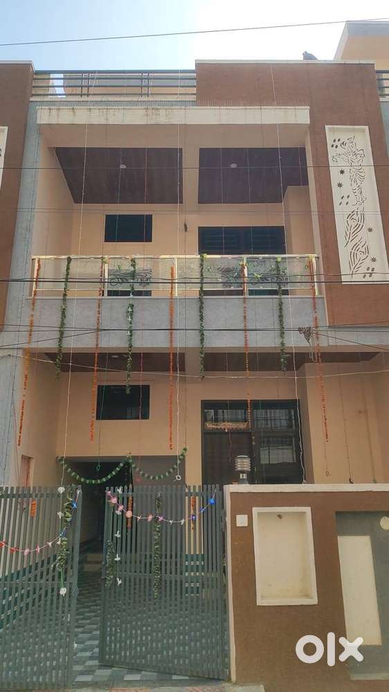 Beautiful 2BHK Independent Villa Floor – 1200 Sq.ft, Hall & Balcony