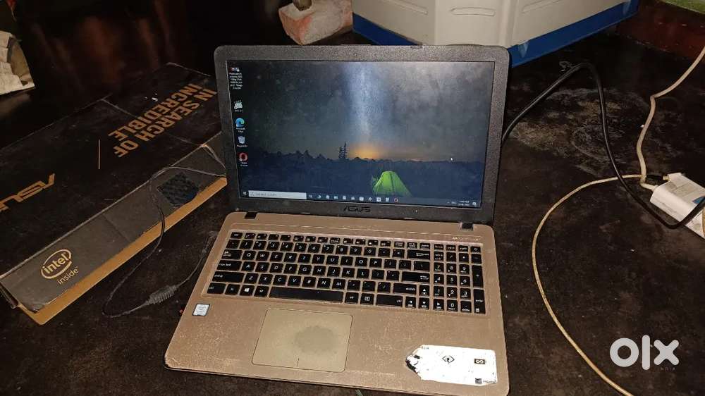 Asus vivobook i3 7th gen 1 TB 4GB RAM