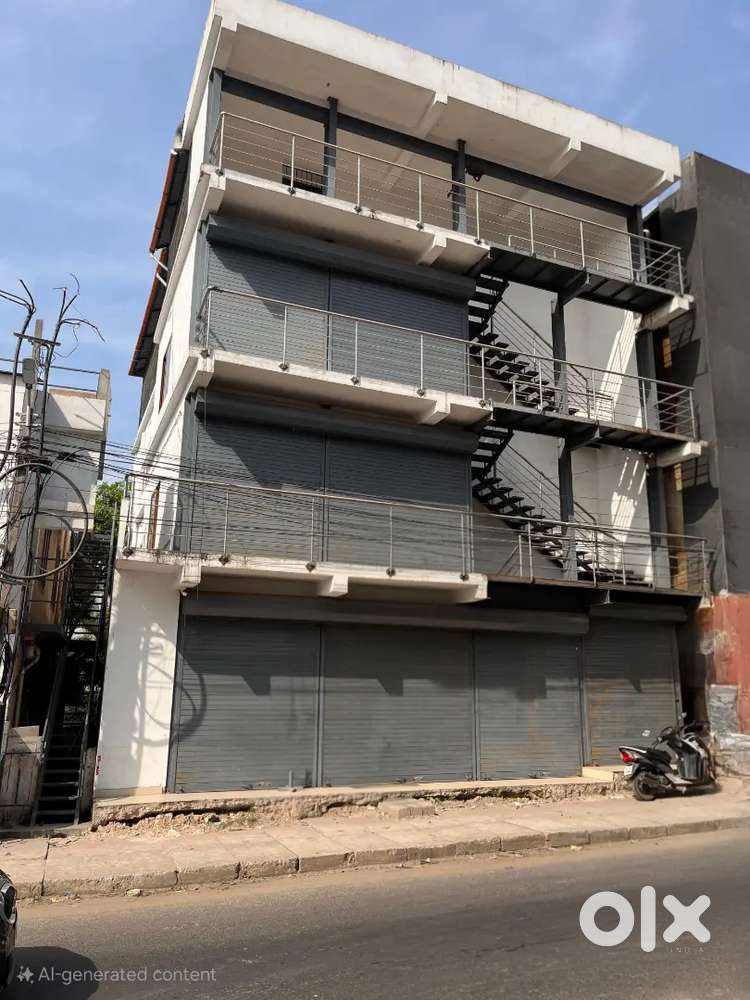 5200 SQFT COMMERCIAL BUILDING FOR RENT AT KAKKANAD