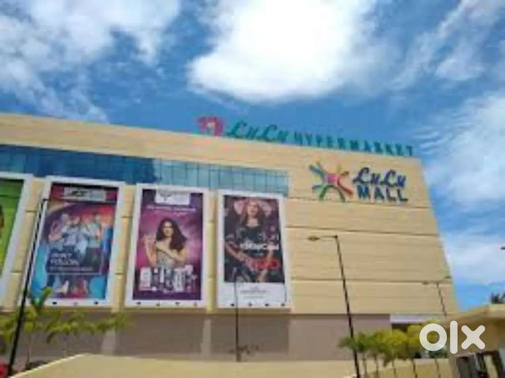 Wanted male/female  counter staffs inside lulumall