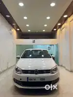 Volkswagen Vento 2010-2013 Petrol Highline, 2011, Petrol