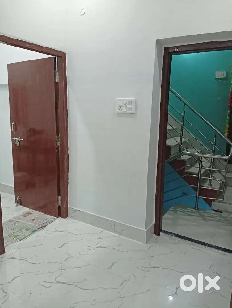 2BHK flat available in Rajbanshi nagar near energy park