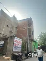 3 manjil dukan on road naryach
