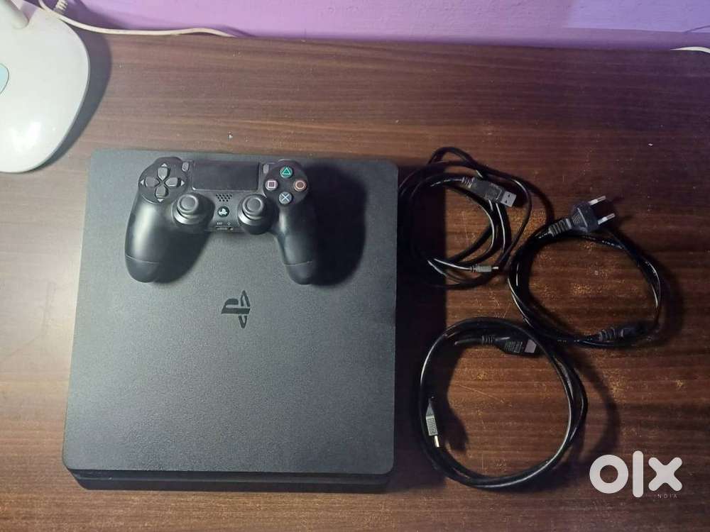 PS4 Slim 500GB  Excellent Condition  1 Controller + Cables
