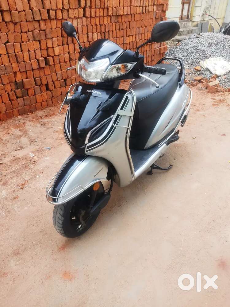 Activa 5 g modal 2019 B S 4 for sale