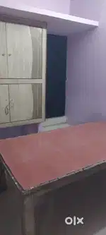 1 रूम विथ किचन,तखत near ऐशबाग़ रेलवे स्टेशन निकट दुर्गापुरी मेट्रो स्टे