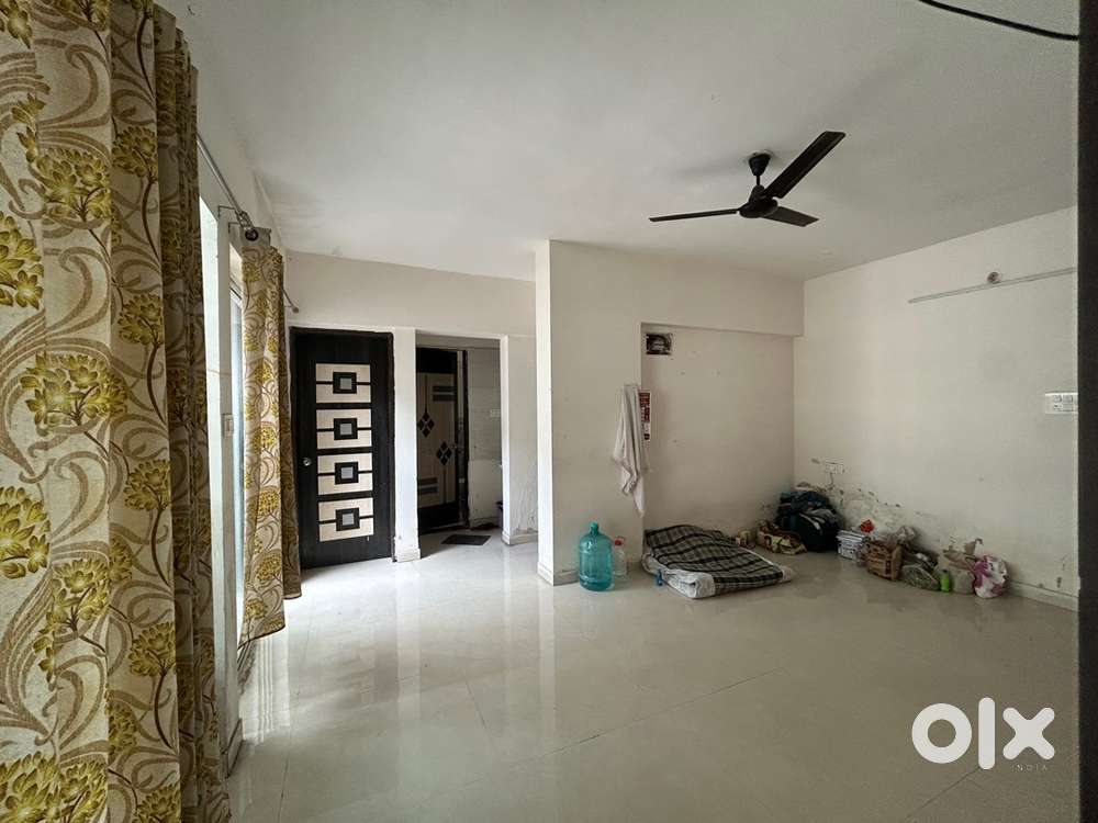 1 female flatmates needed for 2bhk flat