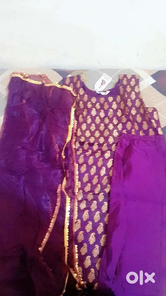 Ladies banarsi suit