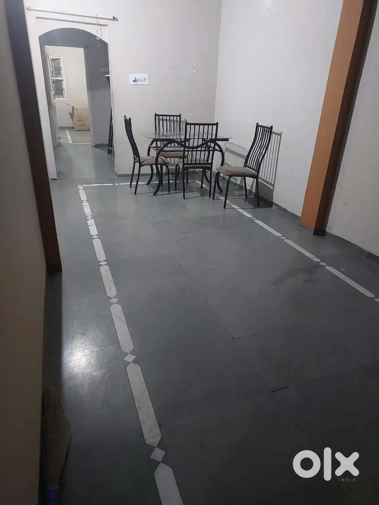 Spacious 3BHK Home with Dual Bathrooms, Borewell & Narmada Water